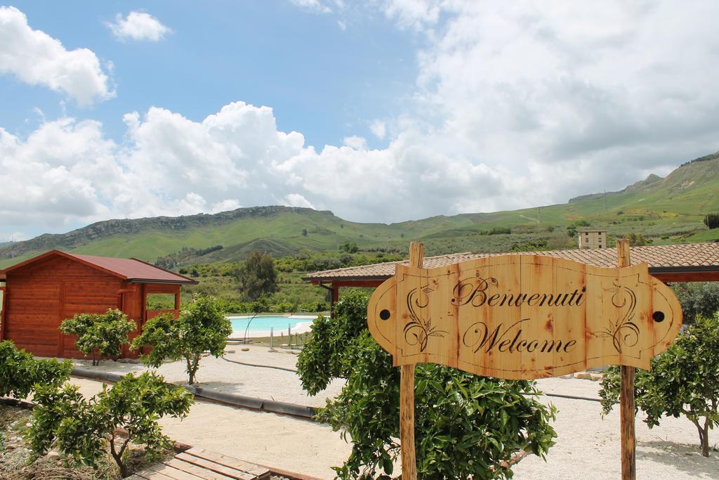 Tenuta Lanza Il Mulino Acquaviva Platani 외부 사진